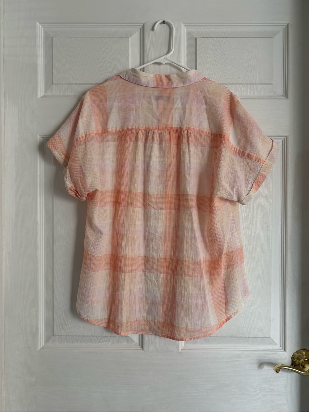 Women’s Ava & Viv Short Sleeve Plaid Button Down Shirt - Picture 4 of 5